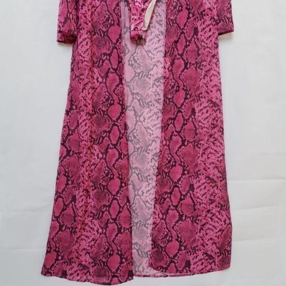 Banjul Pink Snake Print Robe - Picture 5 of 11